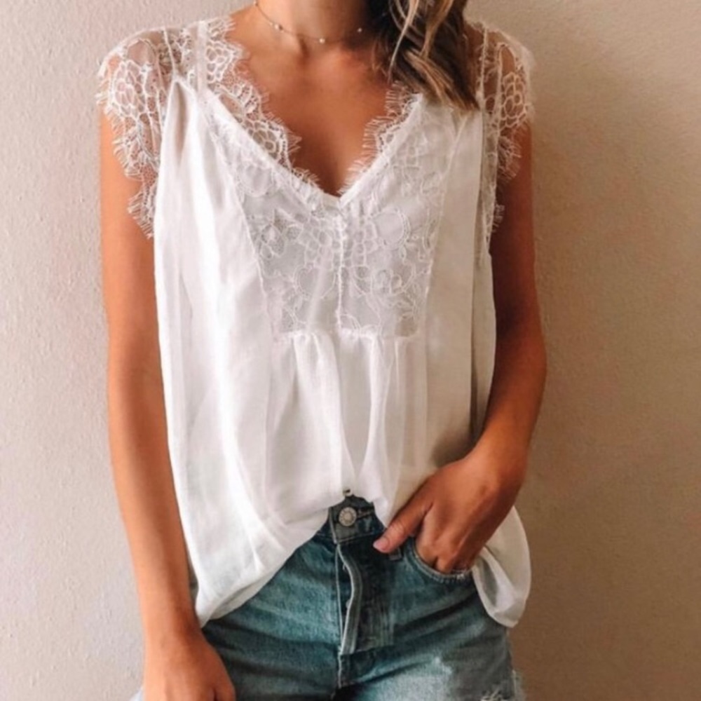 White Lace Flowy Chiffon Sleeveless Boho Blouse 👚